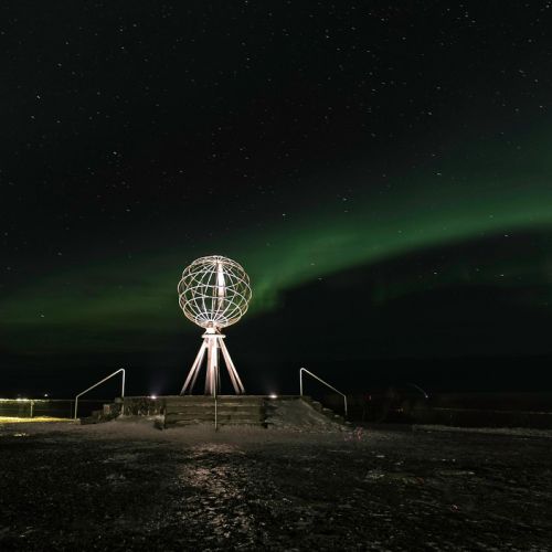 Nordlichter (Aurora Borealis) über dem Nordkap(p)